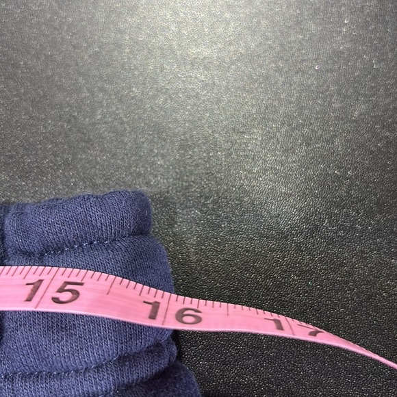 Nike Swoosh League French Terry, elastic waist drawcord,hip pockets 9”inseam - Picture 7 of 7